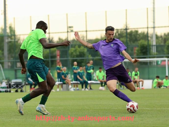 安博体育官网-英超历史上体型较大的“肥球员”盘点