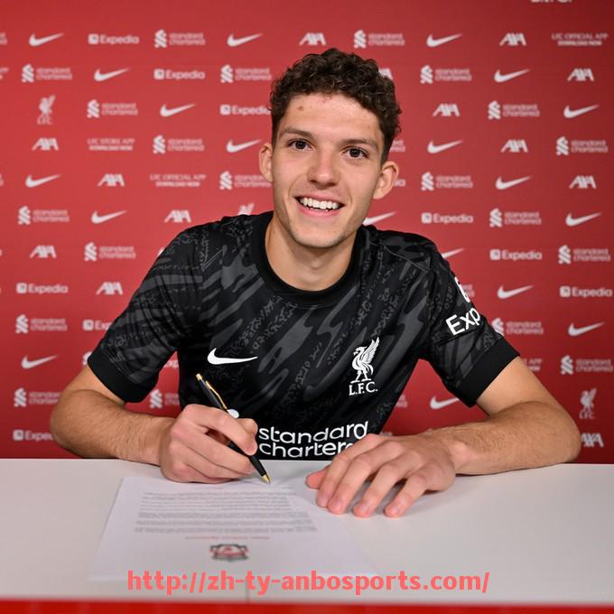 安博体育官网-世俱杯比赛战术板使用及案例解析